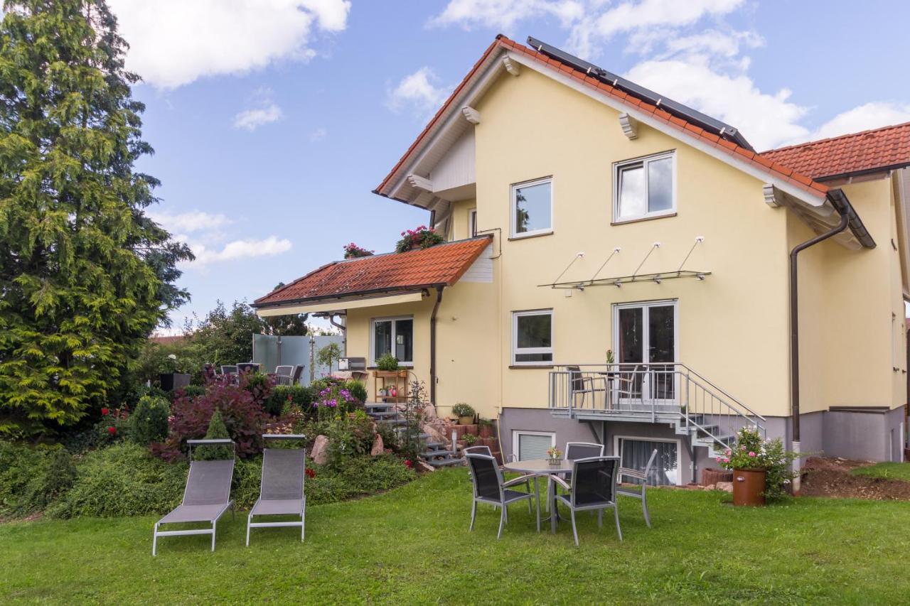 Gaestehaus Burgblick Bed & Breakfast Bisingen Exterior photo