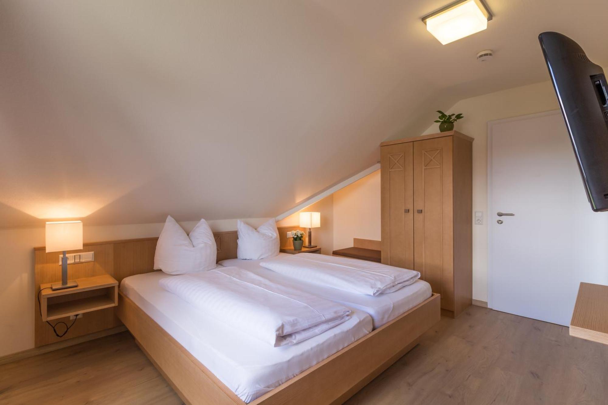 Gaestehaus Burgblick Bisingen Room photo